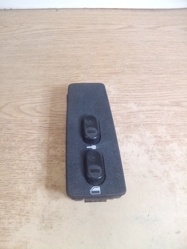 Freightliner Cascadia 35050L 16915482 Window Switch