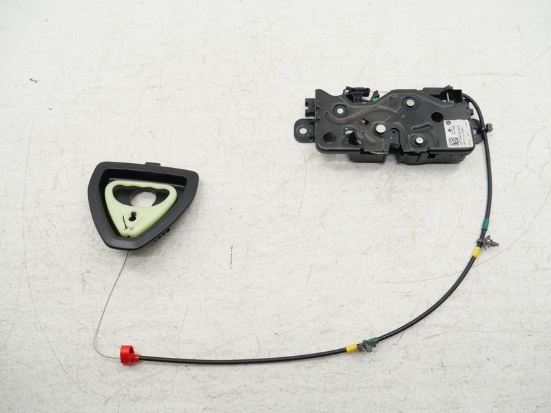 2021-2025 BMW M3 G80 Trunk Lid Lock Actuator Latch Release UK744101412 OEM