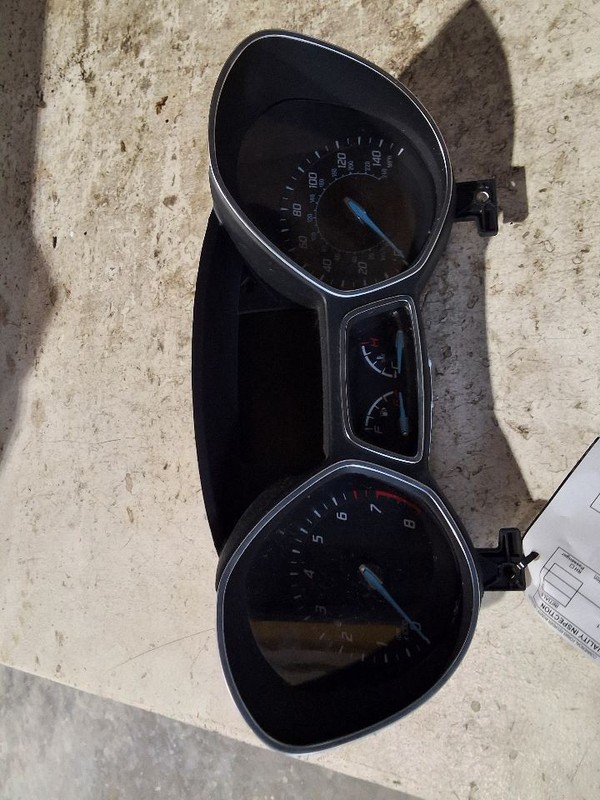 Speedometer Cluster MPH ID DJ5T-10849-TJ Fits 14-15 ESCAPE 3362633