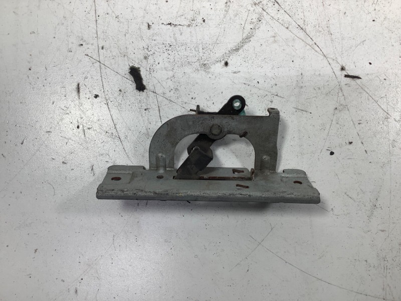03-06 Honda Element Gate Opener OEM