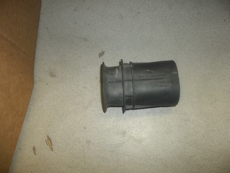 1997 Ford Explorer Eddie Bauer F77X-9A675-BB Air Duct Cleaner Assembly