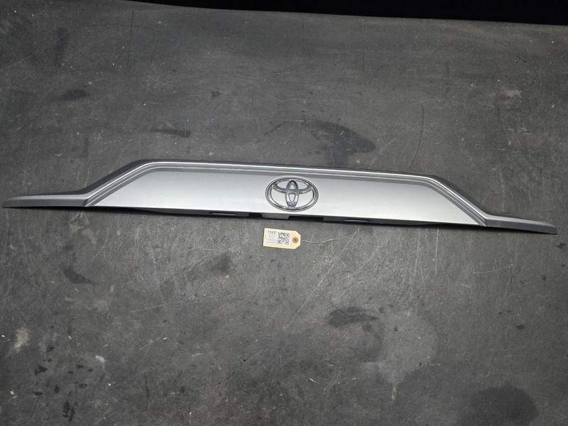 Trunk Liftgate Molding 2021 Toyota RAV4 76801-0R902 2019 2020 2022 2023 - 2025