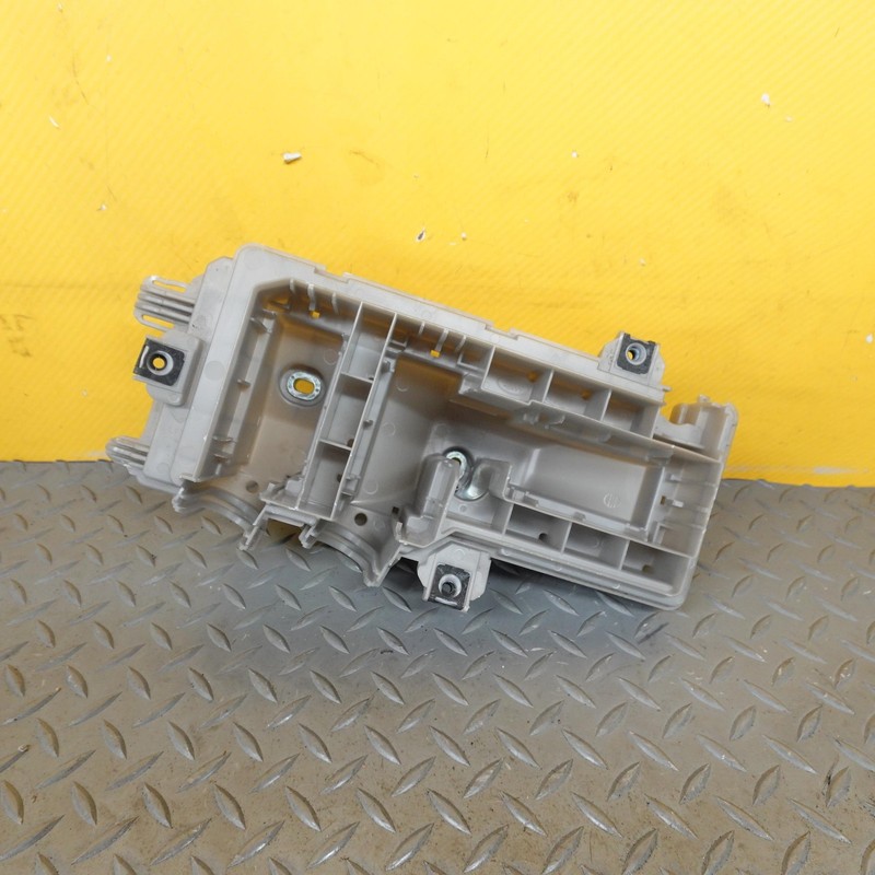 2020-2022 RANGE ROVER EVOQUE FUSE BOX HOLDER BRACKET OEM K8D2-14A067
