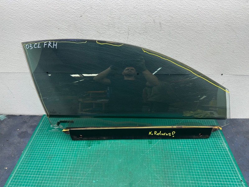 00-06 Mercedes-Benz CL500 C215 - FRONT RIGHT PASSENGER DOOR WINDOW GLASS OEM
