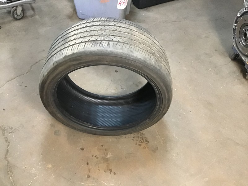 Bridgestone Tire Wheel Rim 285/35R20 20 Inch *