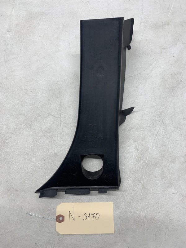 16-20 TESLA MODEL S LIFTGATE TRIM COVER LEFT 1006674-00-G 3170 B68