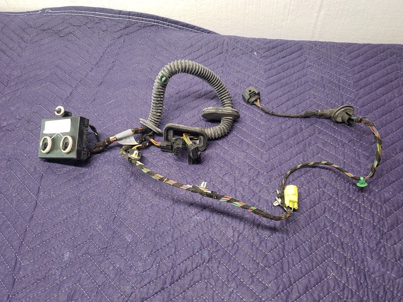10-15 Porsche Panamera Front Left Driver Side Door Control Module and harness