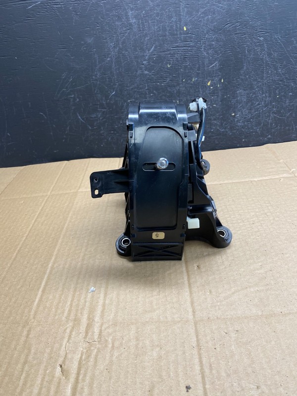 2009 to 2014 Toyota Corolla Matrix Automatic Gear Shifter OEM AC9313 DG