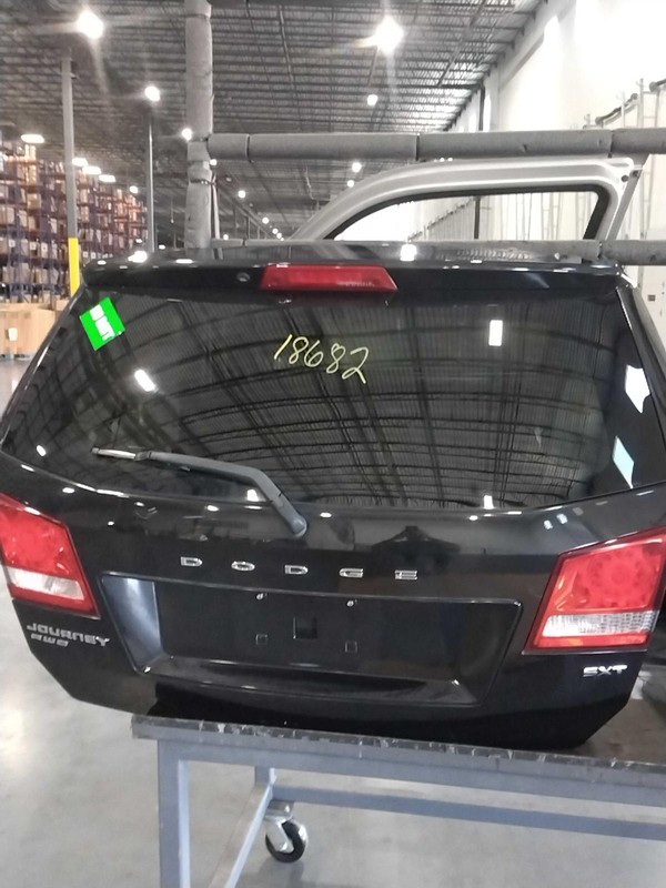 Used Deck Lid fits: 2012 Dodge Journey w/LED lamps keyless entry w/o camera priv