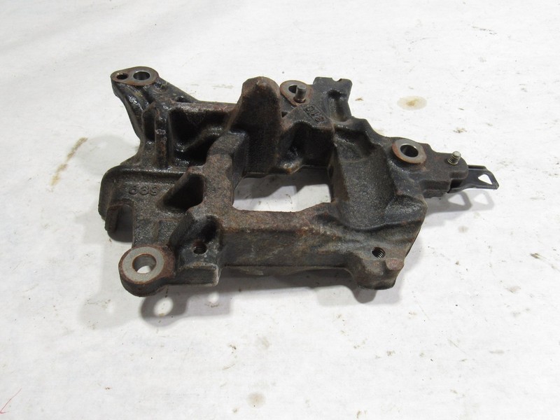 13-18 Lexus ES300H 2015 2.5L FWD AC Air Compressor Support Mount Bracket ; :Y