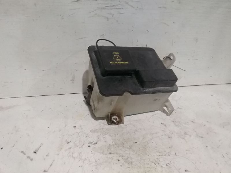 Wash Reservoir Includes Pump Fits 98-06 FORD F150 PICKUP 3177296