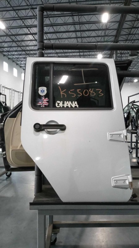2008 Jeep Wrangler RH Silver Door OEM 465211 Used 183K Miles