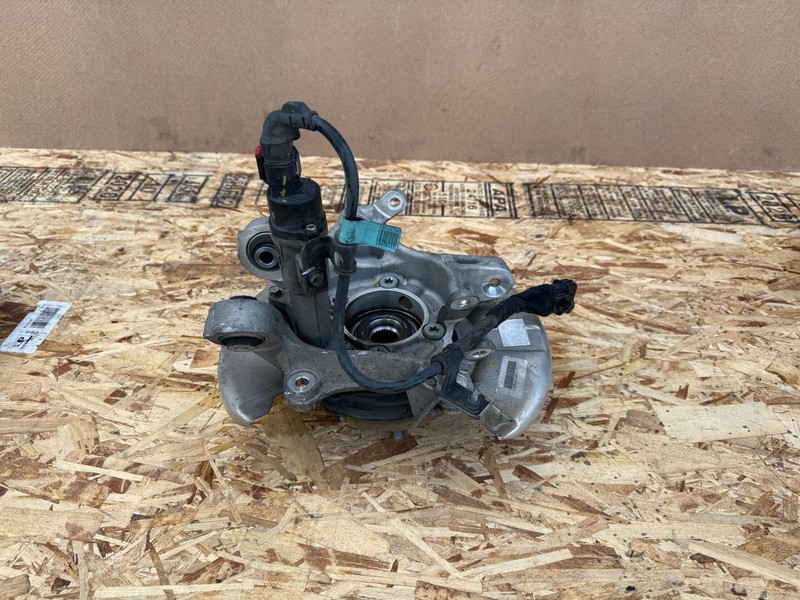 GENESIS G70 2019-2026 OEM REAR LEFT DRIVER SPINDLE KNUCKLE HUBASSEMBLY