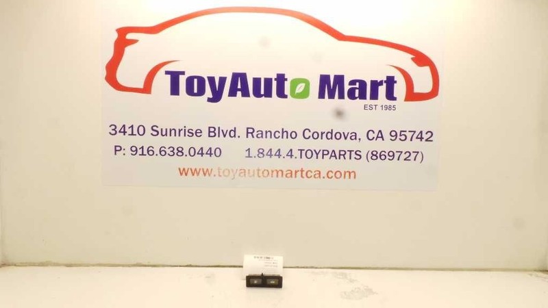 07 08 09 LS460 FUEL FILLER DOOR SWITCH AND TRUNK RELEASE SWITCH