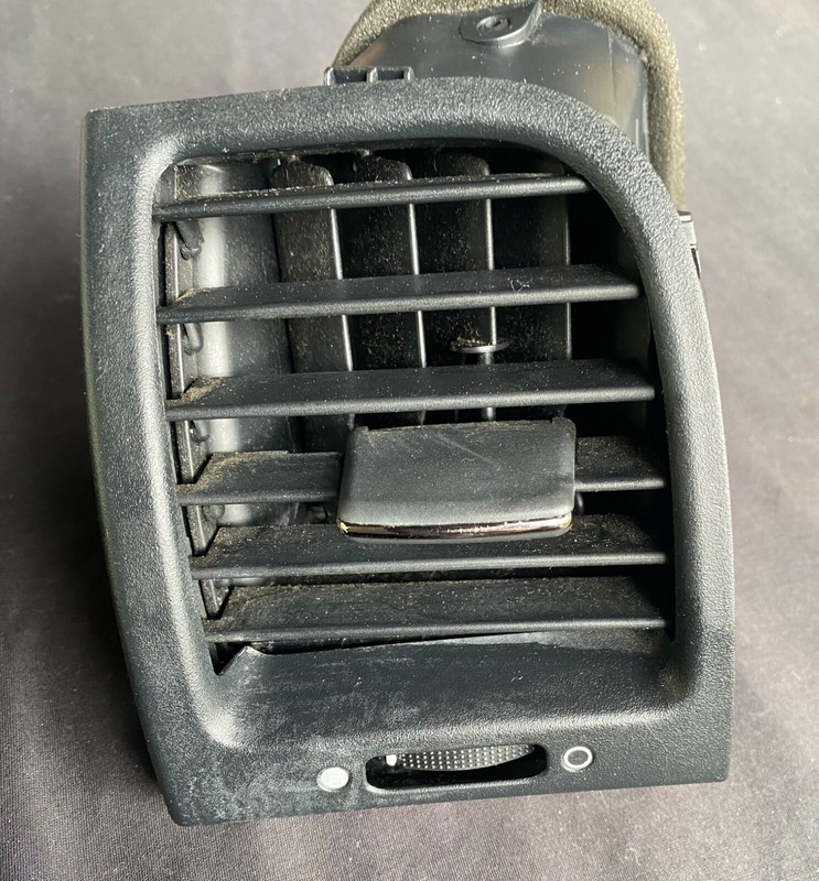 04-08 Acura TSX - Driver Side Left- A/C Air Conditioning Climate Vent LH - OEM