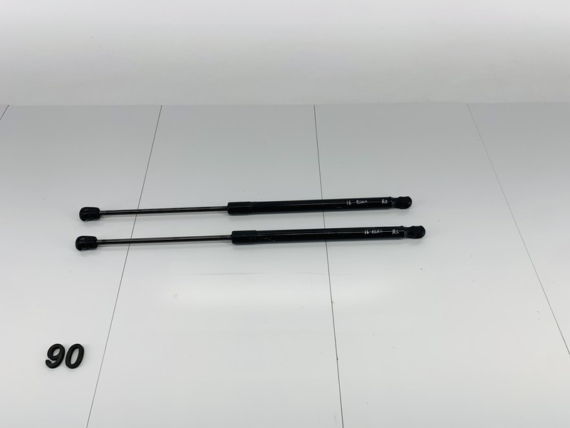 13-17 HYUNDAI ELANTRA GT REAR RIGHT & LEFT LIFTGATE LIFT CYLINDER SUPPORT OEM