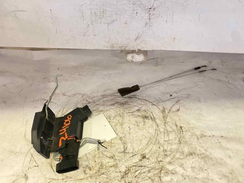 Front Door Latch TOYOTA SEQUOIA Right 06 07 05 04 03 02 01