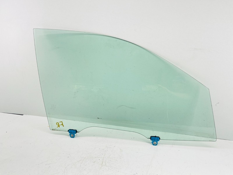 13-21 Mitsubishi outlanderr Front right Side Door Window Glass OEM