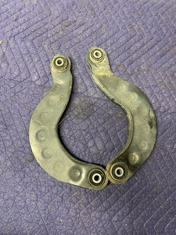 2012 - 2018 Ford Focus Rear Upper Control Arm Left and Right Side OEM AV6Z5500B