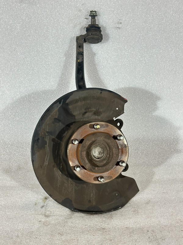 2004-2007 Toyota Sequoia Tundra Front Right Passenger Spindle Knuckle 4x2 OEM