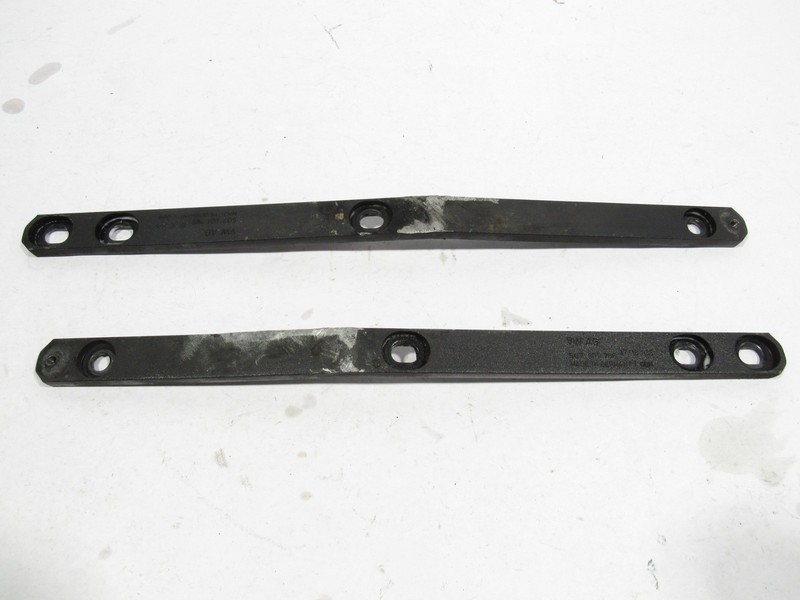 16-23 Audi TT 2019 2.0L Front Suspension Tension Strut Support Set Pair |