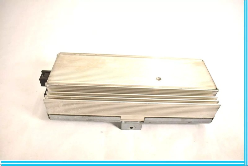 07-10 BMW E70 X5 Top HiFi Lear Radio Audio Amp Amplifier 9143633 OEM