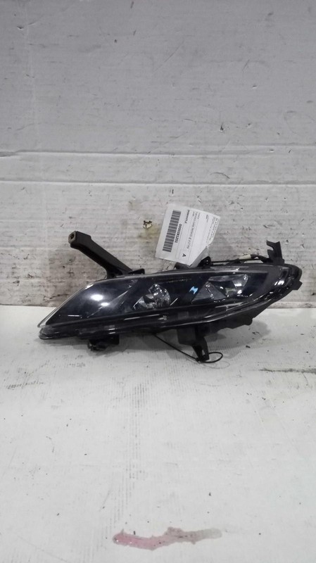 2016 Nissan Maxima Right Fog Light Assembly Maroon OEM 436442 90k Miles