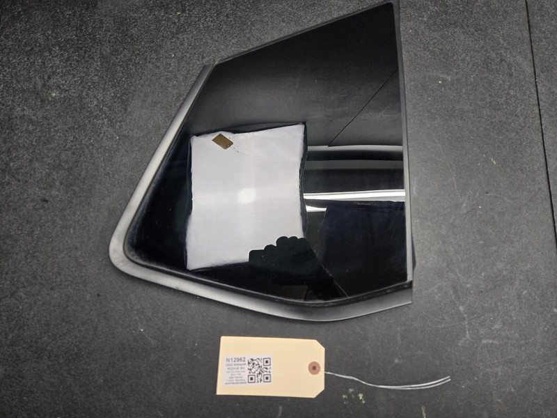 Right Quarter Glass 2022 Nissan Rogue 83300-6RR0A 2021 2023 2024 2025