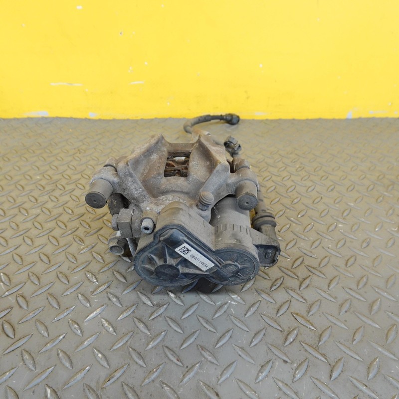2017-2024 CHRYSLER PACIFICA REAR LEFT DRIVER SIDE BRAKE CALIPER OEM 68442755AB