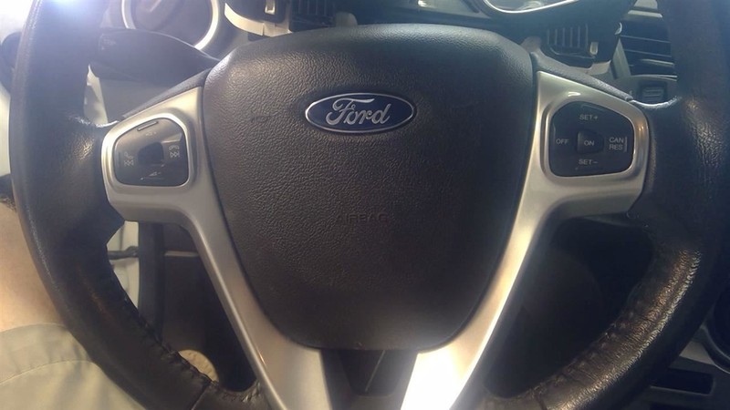 2011-2019 Ford Fiesta Front Driver Steering Wheel Air Bag