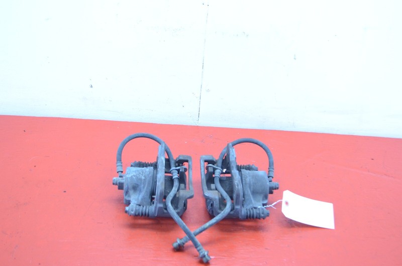 06-11 HONDA CIVIC HYBRID 1.3L FWD FRONT LEFT / RIGHT BRAKE CALIPER SET OEM