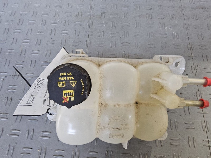 Coolant Reservoir Fits 20-23 EXPLORER 3525750