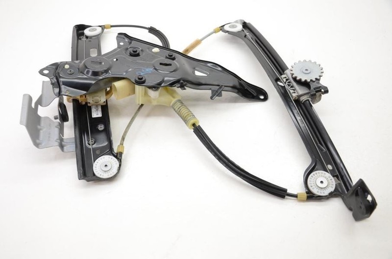 2013-2019 BMW 640I Gran Coupe Passenger Right Rear Window Regulator and Motor