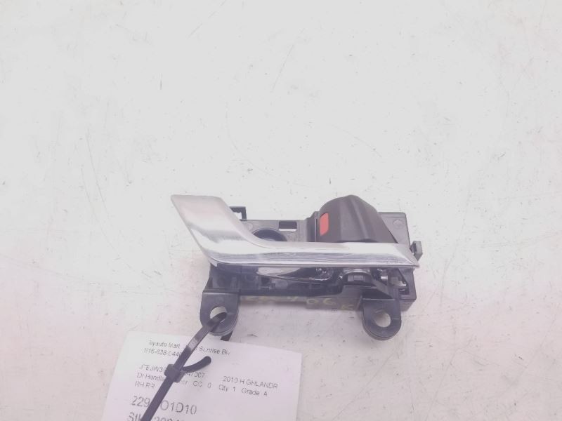 2010 TOYOTA HIGHLANDER PASSENGER SIDE REAR INTERIOR DOOR HANDLE ASSEMBLY