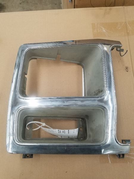 Passenger Right Headlight Chrome Grille Fits 80-81 BRONCO 280476