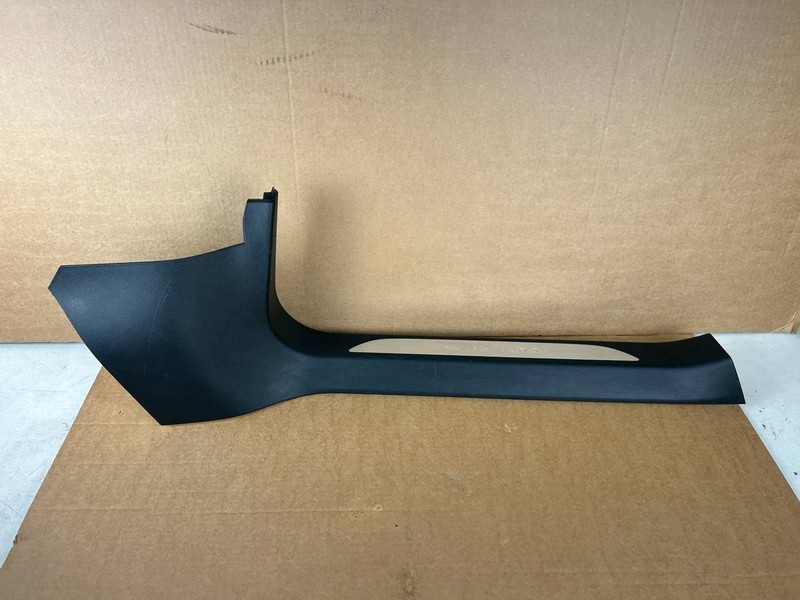 ✅2012-2015 Model S Right Lower A-Pillar Kick Panel Sill Scuff Plate 1030394-00