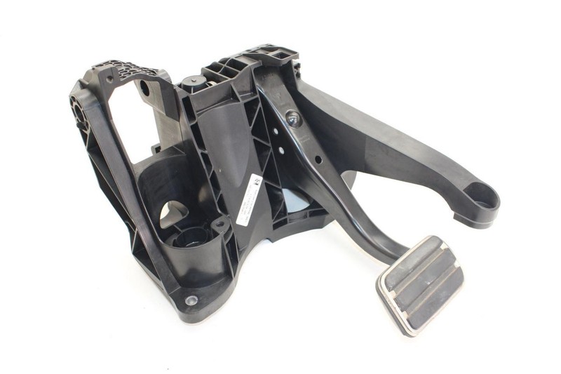 13-16 Porsche Boxster 2.7L Brake Pedal Assembly with Bracket 99142300922