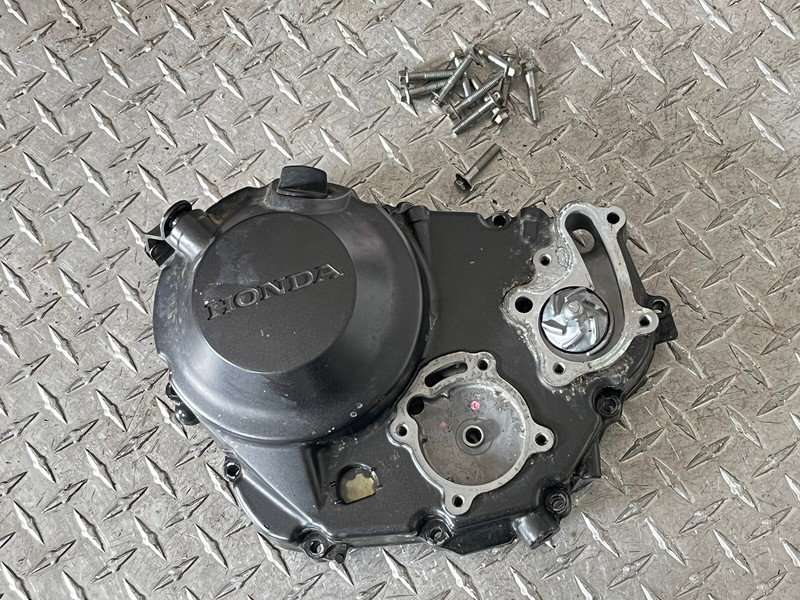 12 Honda CBR 250 R Side Engine Motor Clutch Cover Actuator CBR250 Water Pump