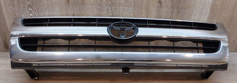1996-2001 Toyota Tacoma Radiator Grille ASSY OEM Part#53100-04060