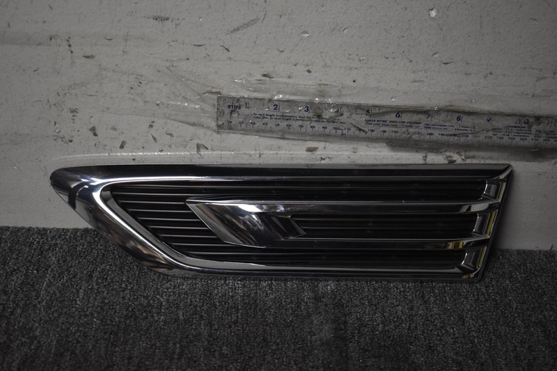 2018-2019 INFINITI QX80 BASE LEFT SIDE VENT GRILLE FACTORY OEM