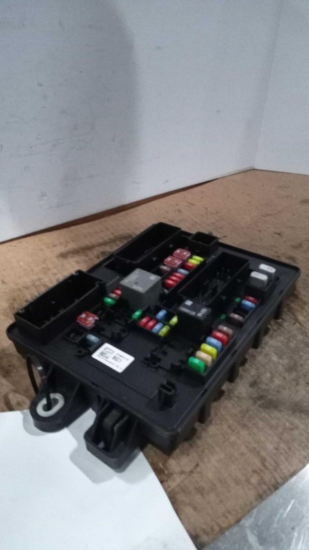 2015 Cadillac SRX Liftgate Control Module OEM Blue 102K Miles Warranty