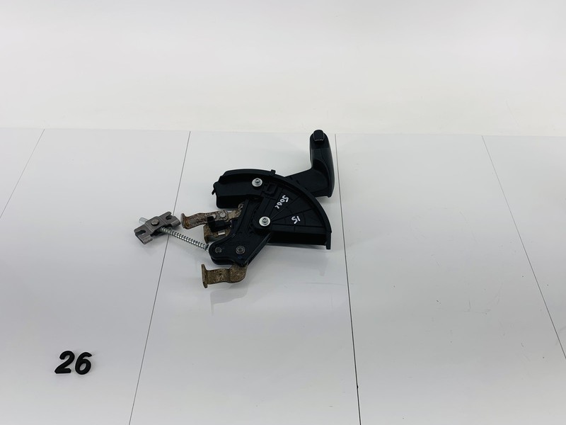 2015 FIAT 500L FRONT FLOOR CENTER CONSOLE PARKING BRAKE HANDBRAKE LEVER OEM