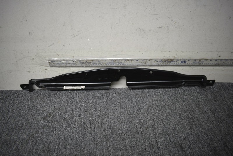 2006-2008 LEXUS RX400H FRONT BUMPER CENTER FACTORY OEM