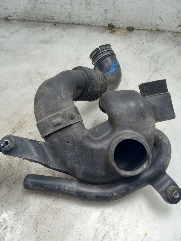 06 TOYOTA PRIUS AIR TUBE RESONATOR 1.5L