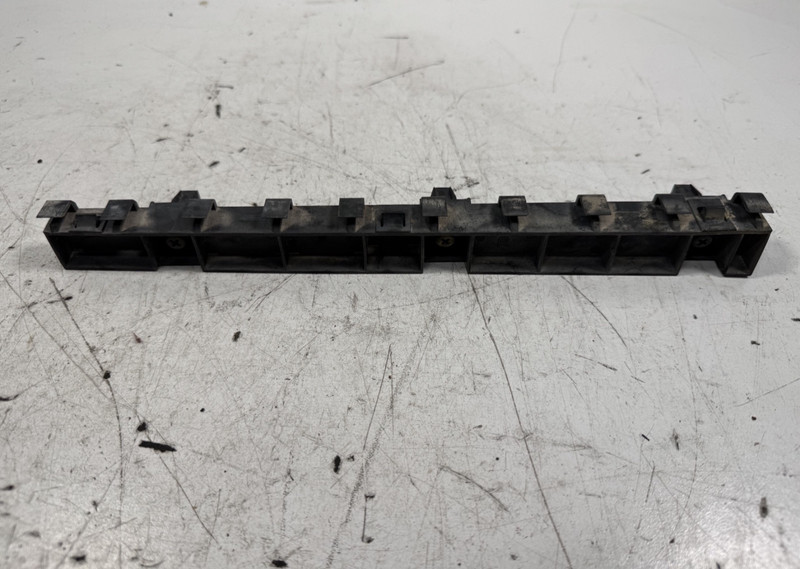 00-09 Honda S2000 Rear Bumper Right Spacer 71581-S2A-003 OEM