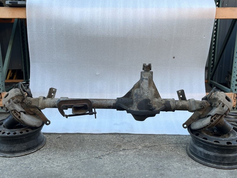 1988 JEEP GRAND WAGONEER FRONT AXLE DANA 44 3.31 RATIO 178K MILES 8953004004