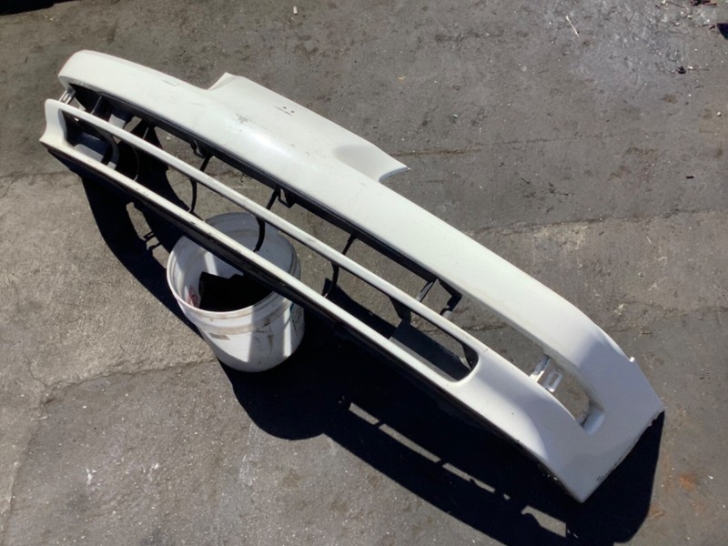 92-96 Honda Prelude Front Bumper Face Cover White 04711-SS0-000 OEM
