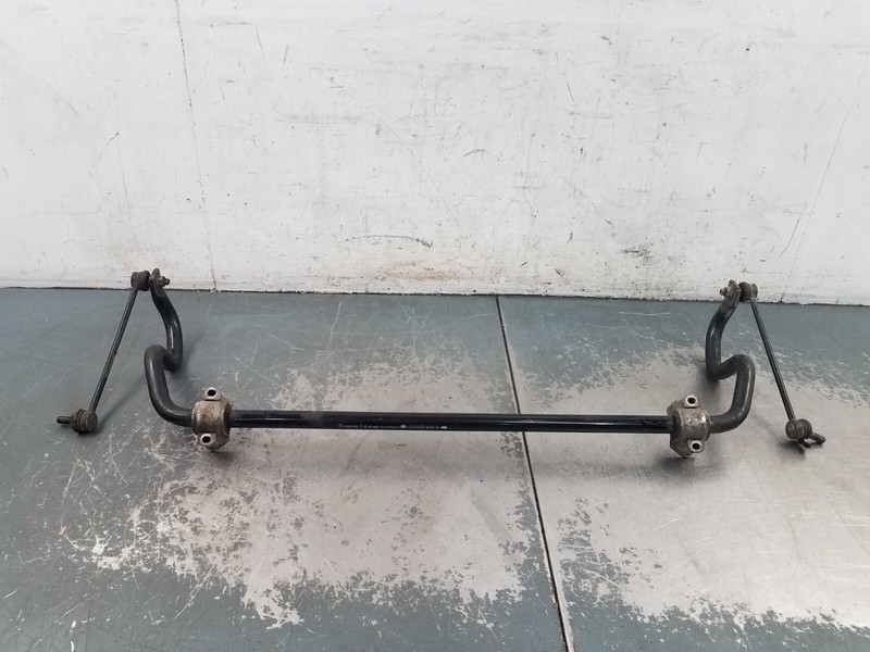 2014 Mercedes AMG CLS 63 S Front Sway Bar #4700 E2