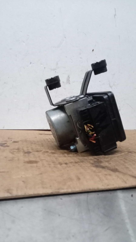 2016 BMW 320I ABS Hydraulic Assembly OEM 208802 93K Miles Grey
