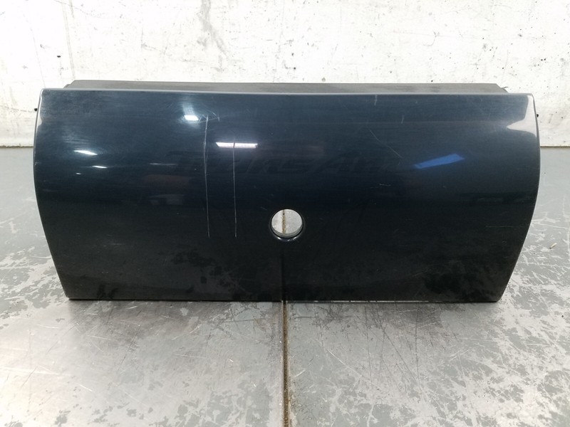 2000 Pontiac Trans Am Center Tail Light Filler Panel #6008 P10